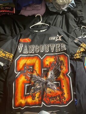 ROMWE Black Graphic 'Vancouver 23' Eagle Print Shirt